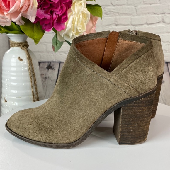🍀 LUCKY BRAND Brown Suede High Heel Zip Up Boot - Picture 4 of 17